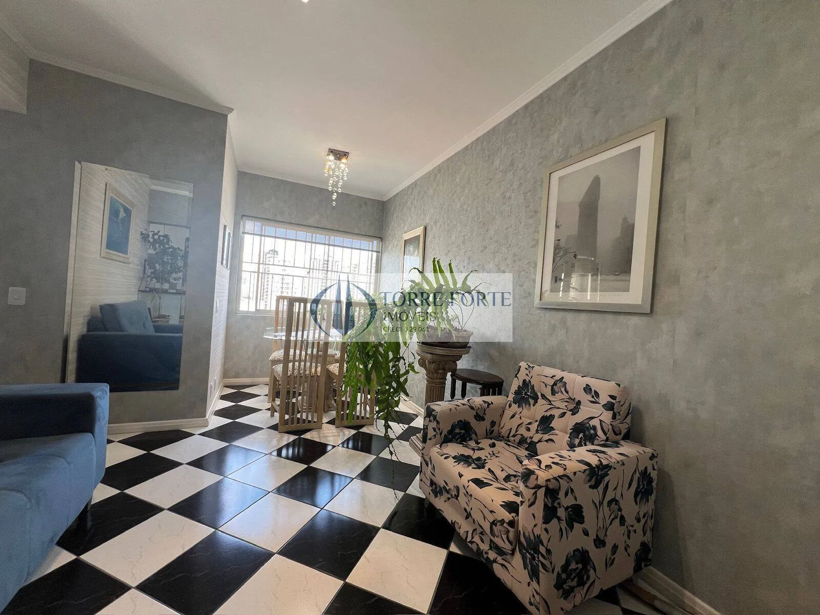 Imagem Lindo apartamento reformado com 62 M², 2 dorms. 1 vaga de garagem em Moema