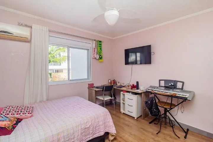 Imagem Casa de Condomínio em Mário Quintana