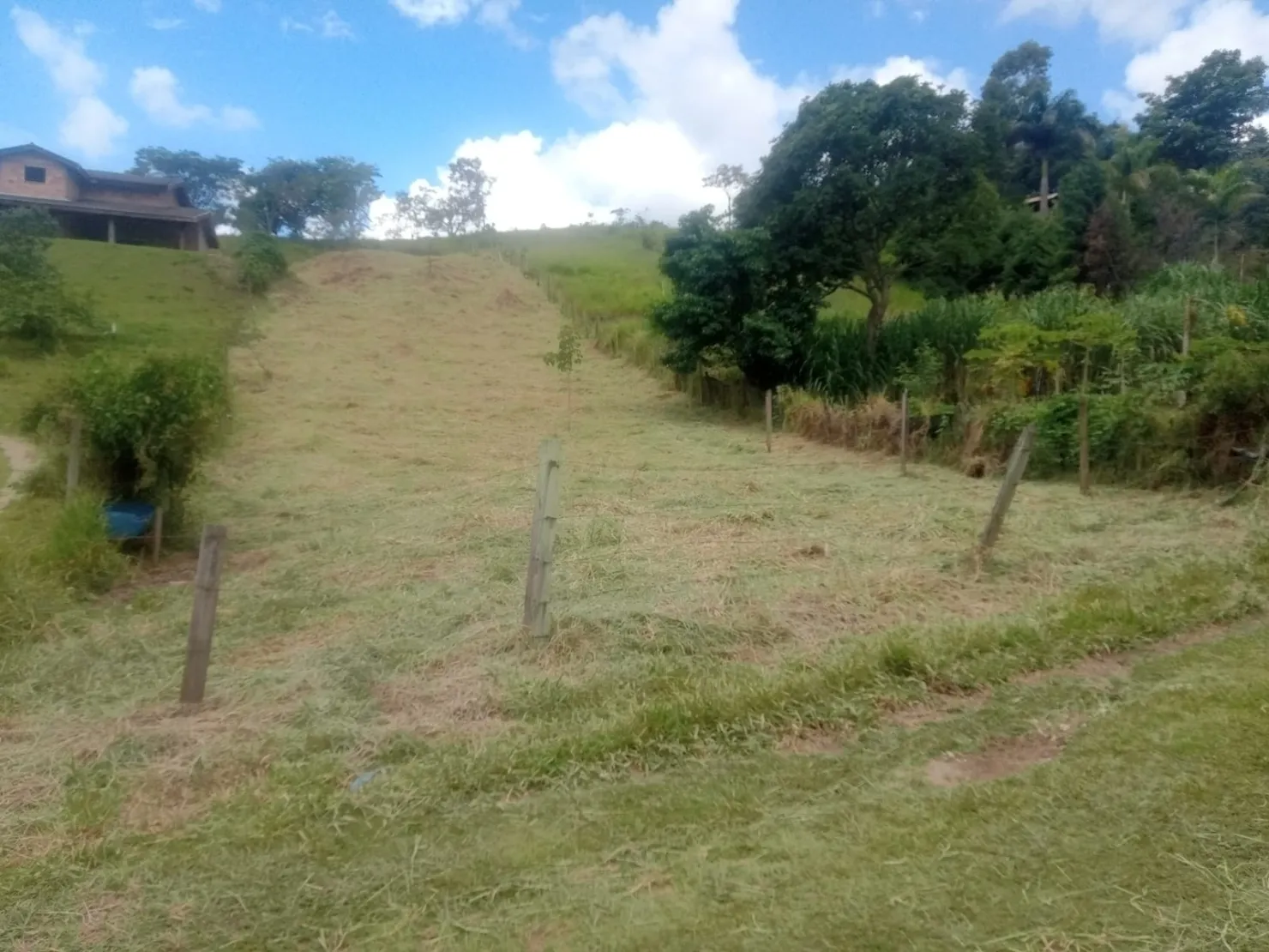 Imagem Terreno à venda 1110M², Piracangaguá, Taubaté - SP