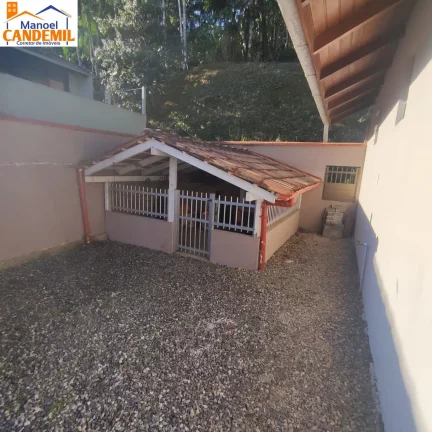 Imagem Casa Averbada à venda em Joinville, bairro Iririú