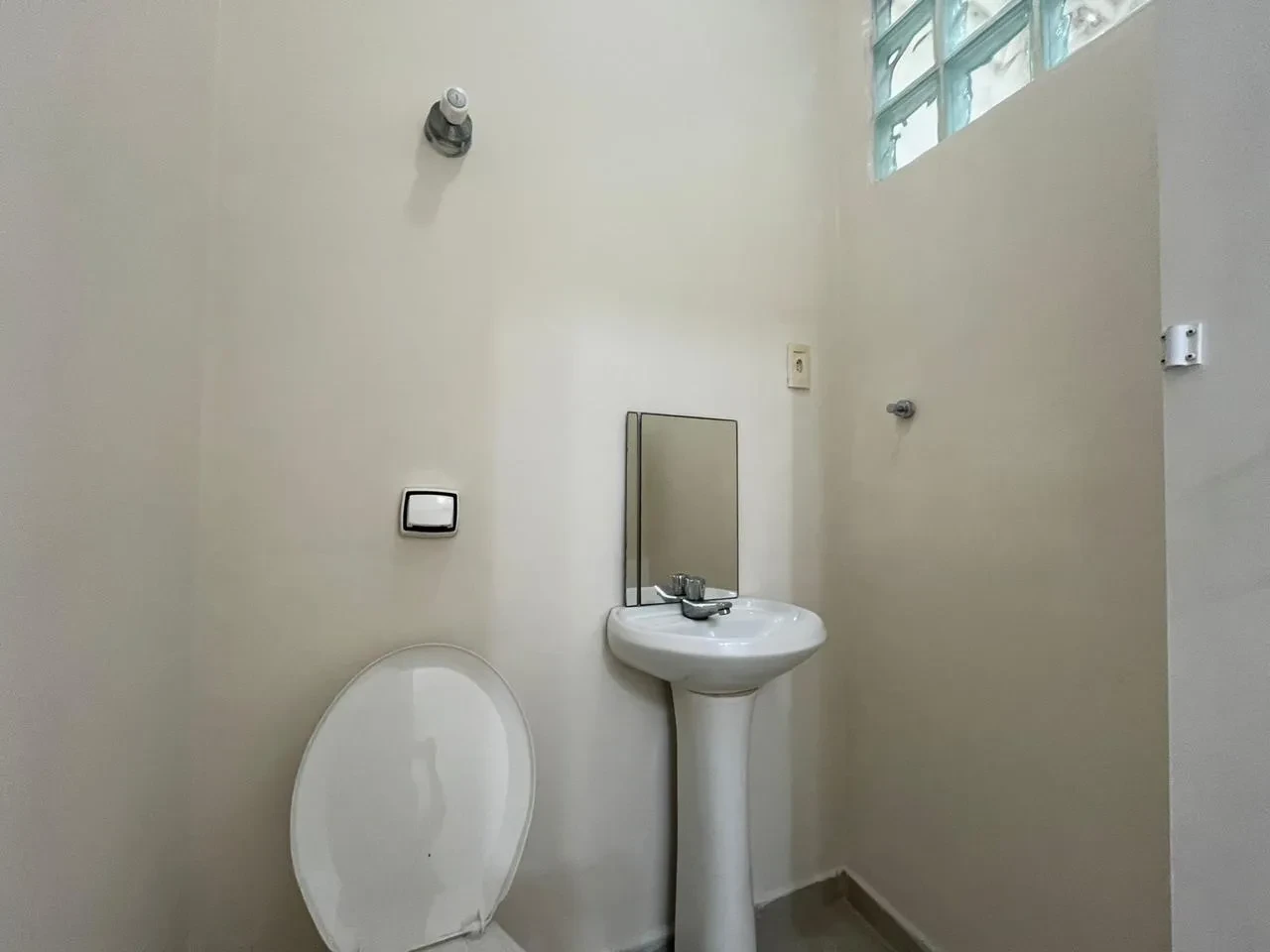 Imagem Imóvel Comercial para Alugar, 100 m² em Vila Mathias - Santos