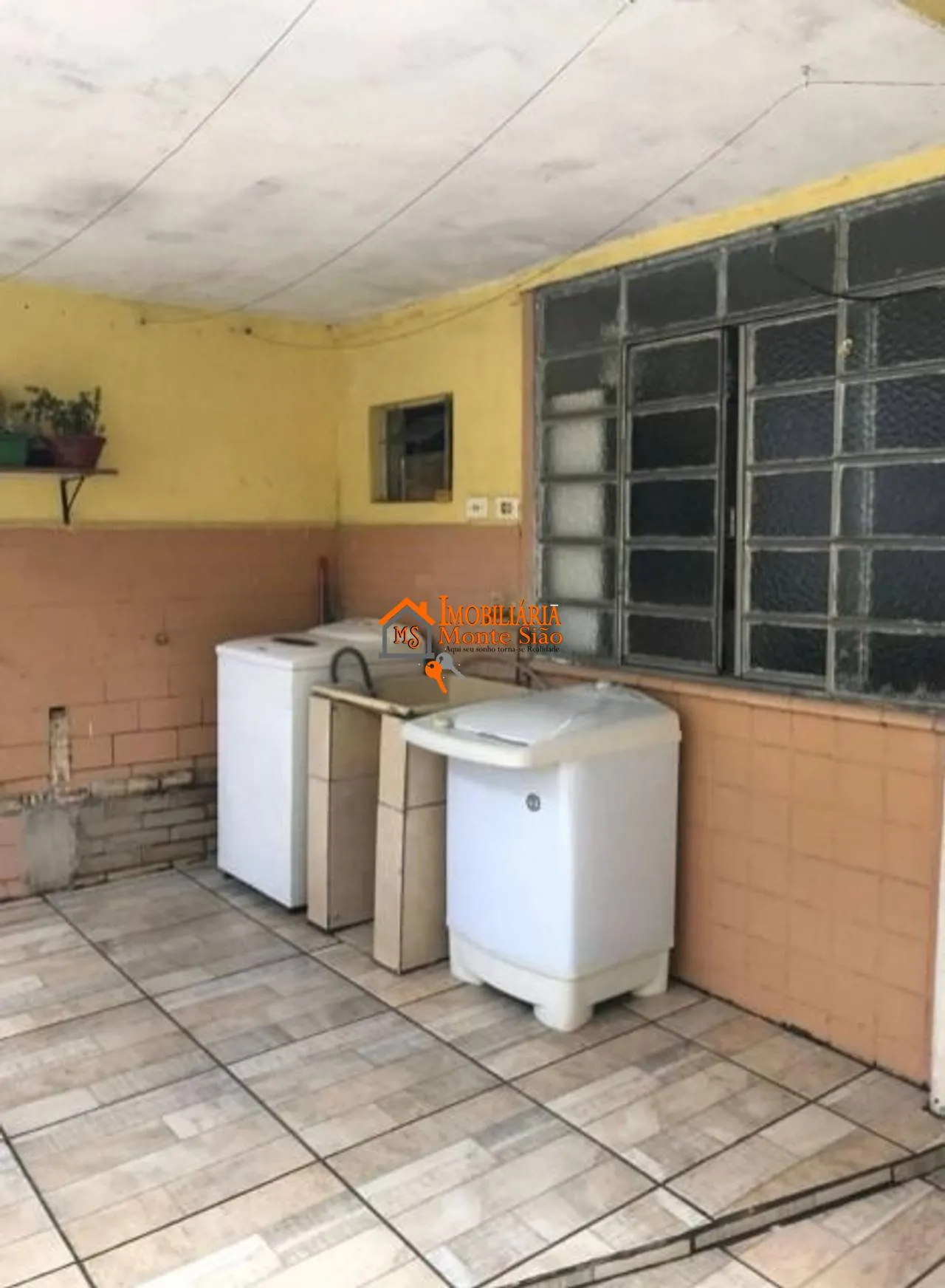 Imagem Casa com 3 dormitórios à venda, 200 m² por R$ 636.000,00 - Itapegica - Guarulhos/SP