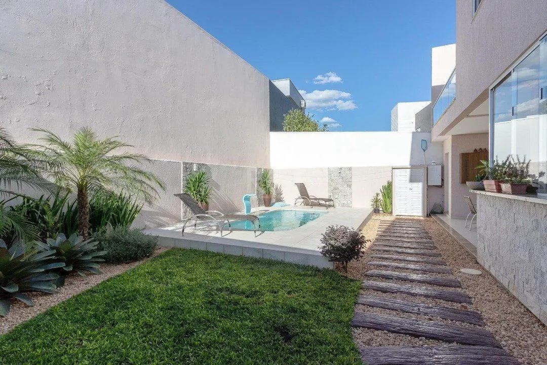 Imagem Casa Condominio para Venda - 203.02m², 3 dormitórios, sendo 3 suites, 4 vagas - Hípica