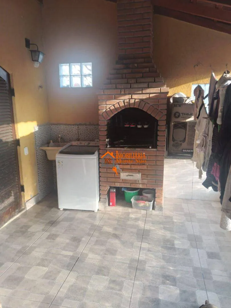 Imagem Sobrado com 4 dormitórios à venda, 211 m² por R$ 795.000,00 - Jardim Jovaia - Guarulhos/SP