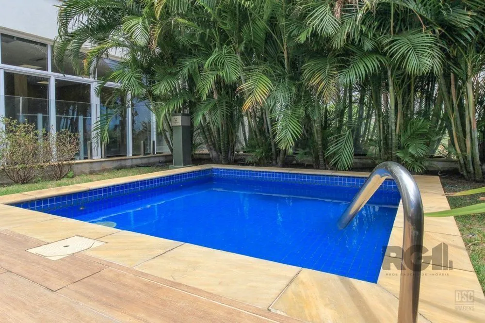 Imagem Apartamento com 3 suítes e 161m² à venda em Petrópolis, Porto Alegre.