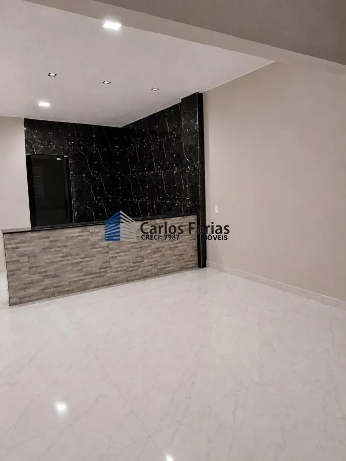 Imagem Casa para Venda em Brasília, Núcleo Rural Vargem Bonita (Park Way), 3 dormitórios, 1 suíte, 2 banheiros, 1 vaga