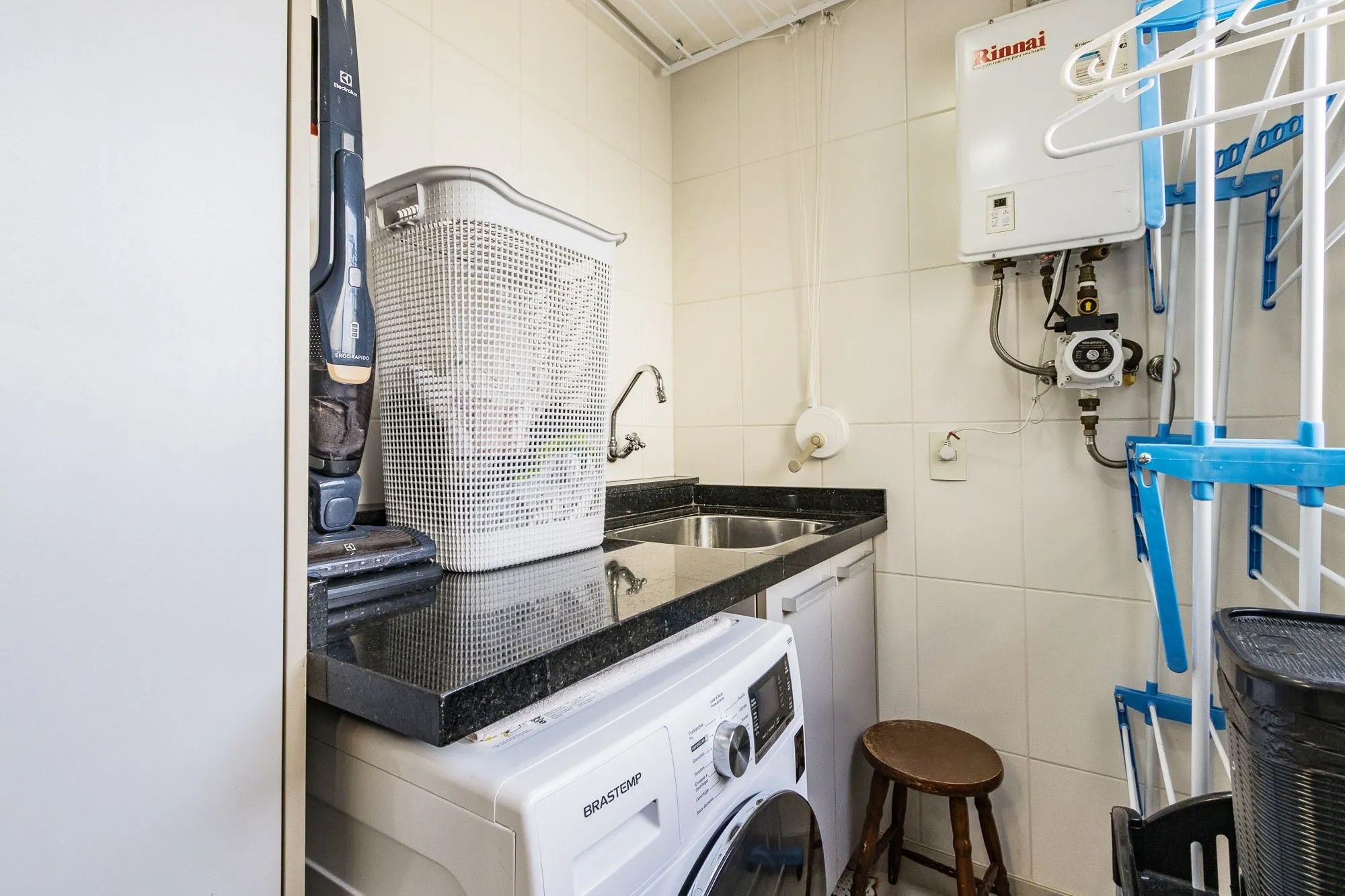 Imagem Apartamento de 3 quartos, 3 suítes e 2 vagas de garagem Higienópolis em POA