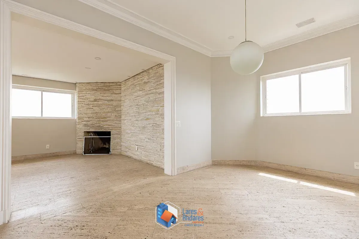Imagem Triplex para venda em Vila Suzana com 4 quartos, sendo 4 suítes, 347m²