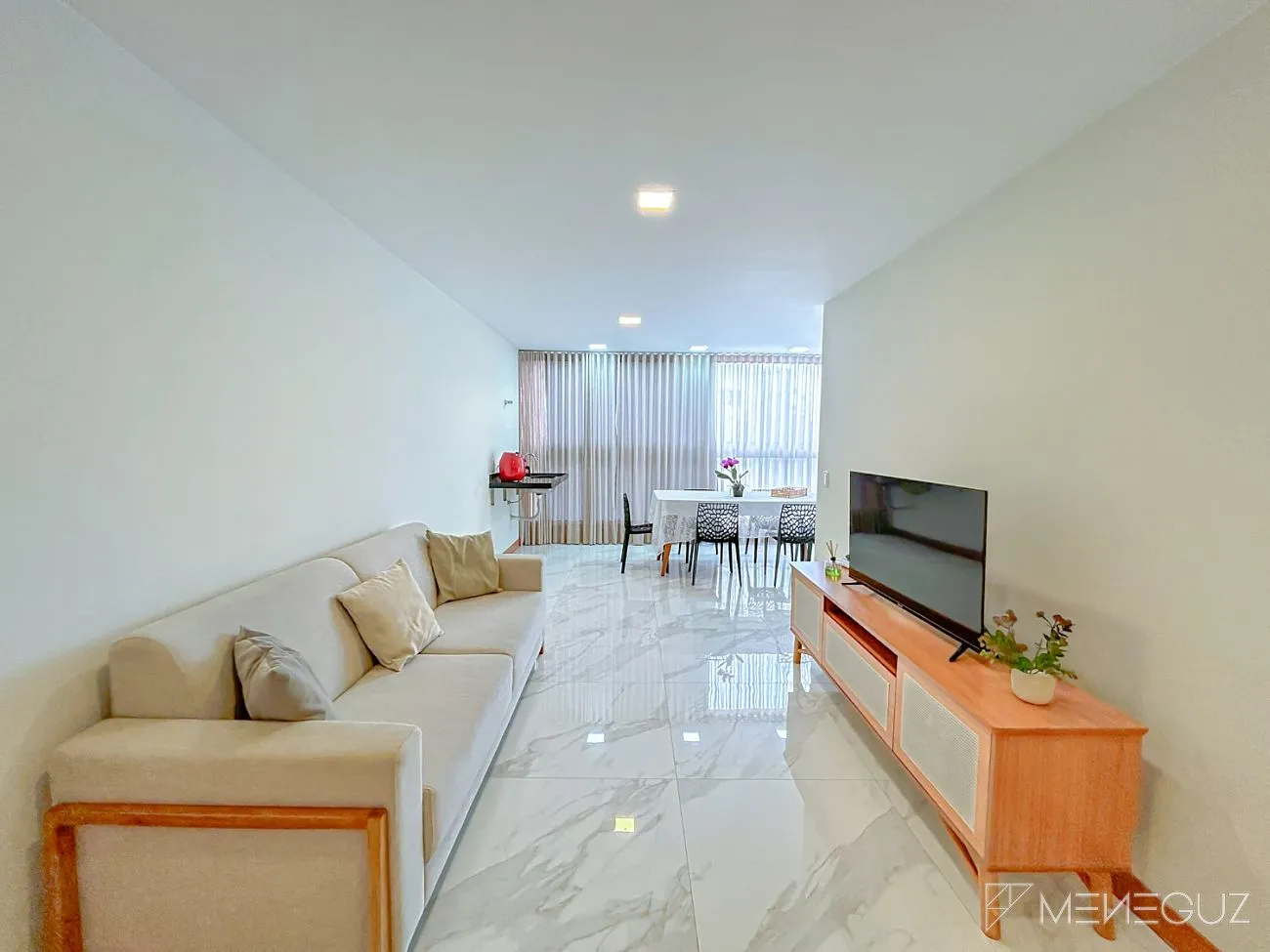 Imagem Apartamento premium de 70m² em prédio novo com lazer na cobertura. Localização privilegiada na Avenida Paris, Praia do Morro. Finamente mobiliado!!