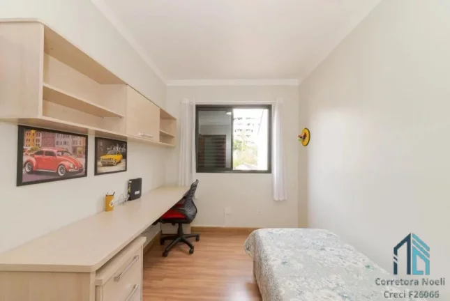 Imagem Apartamento Mobiliado, 03 quartos c/suíte + quarto empregada, 02 vagas no Bacacheri em Curitiba PR