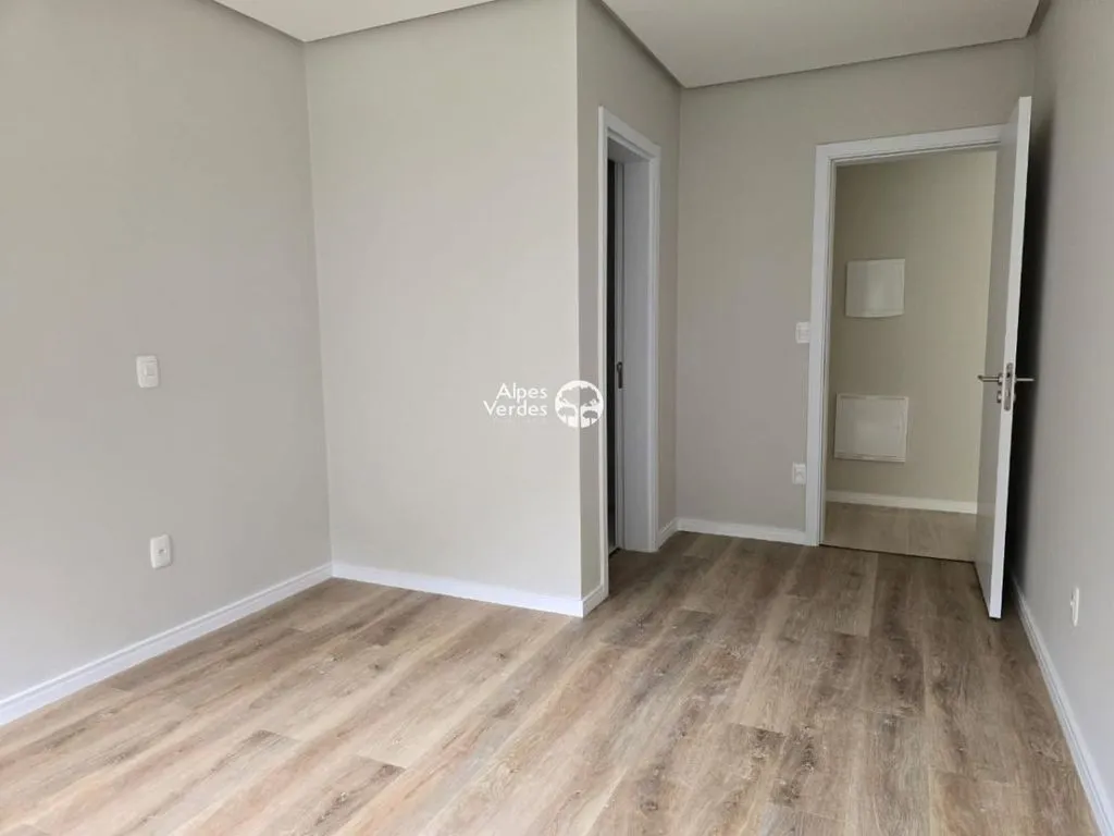 Imagem Vende-se Apartamento 1 suite em Canela a 2 minutos da Catedral de Pedra