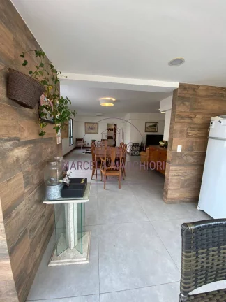 Imagem Cobertura apartamento 05 quartos, 2 suítes, Praia da Costa, vista pro mar