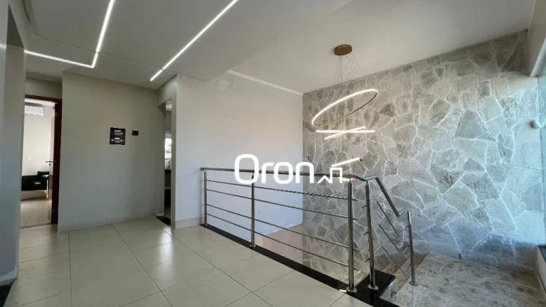 Imagem Sobrado com 3 dormitórios à venda, 256 m² por R$ 1.400.000,00 - Setor Jaó - Goiânia/GO