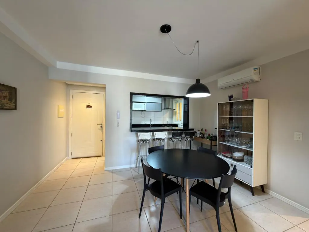 Imagem Apartamento 2 Dormitórios - Bairro Centro