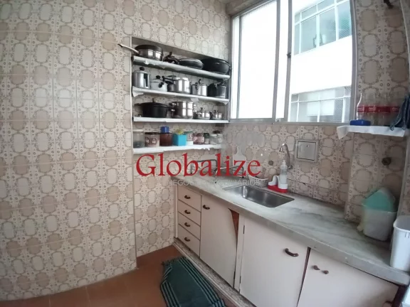 Imagem Apartamento à venda com 176m², 3 quartos, 1 suíte, 2 vagas no Gonzaga em Santos por R$799.000,00