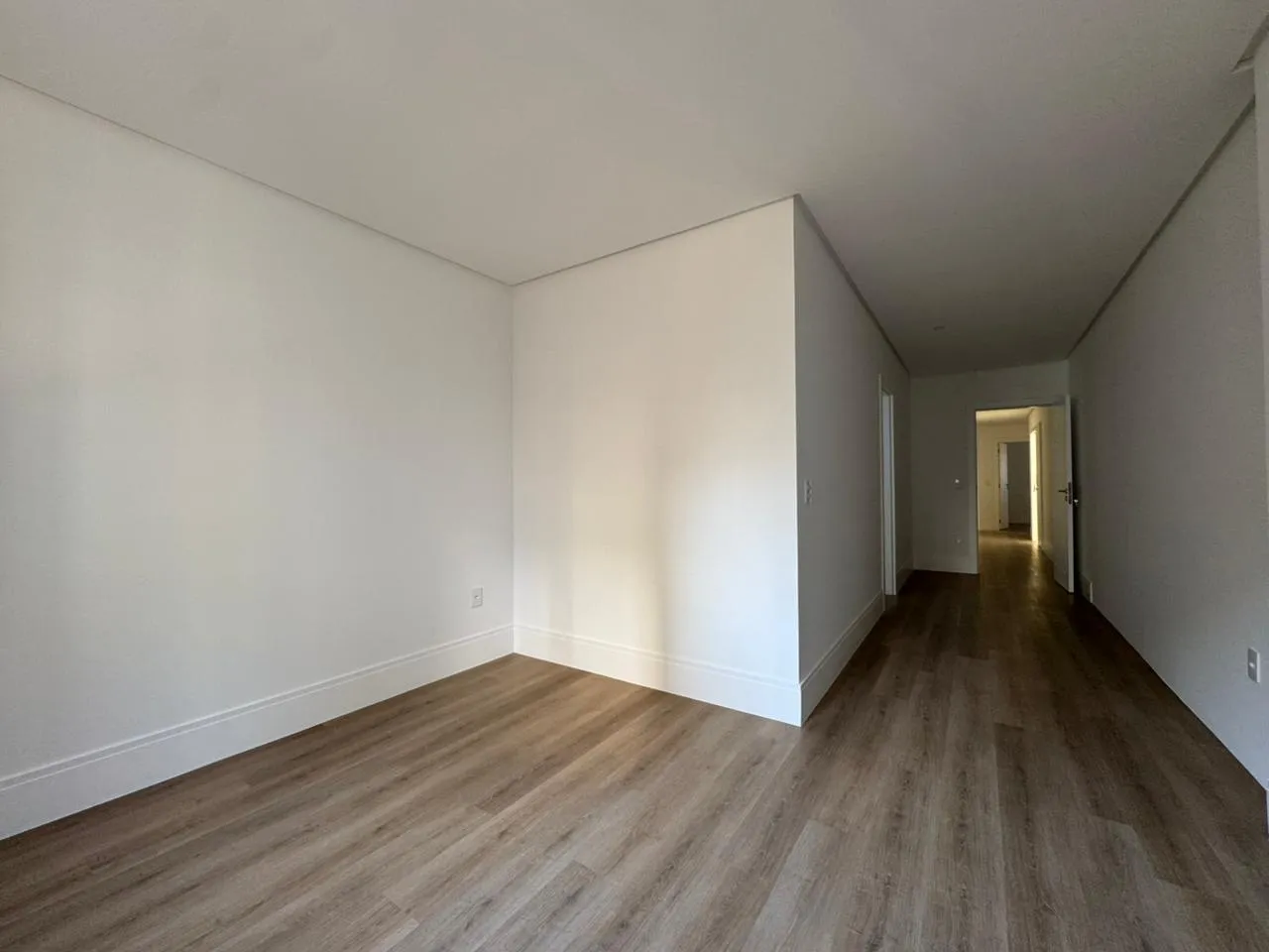 Imagem Apartamento à venda com 185m2 por R$ 2.998.000,00