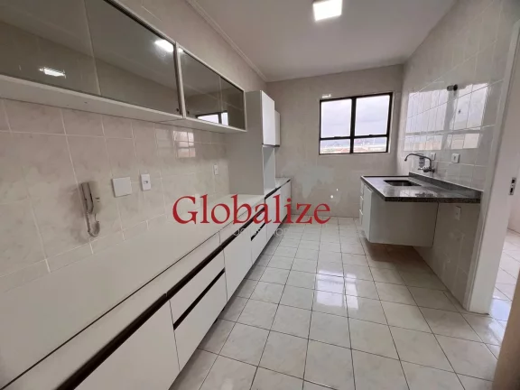 Imagem APARTAMENTO DE 02 DORMITÓRIOS NA PONTA DA PRAIA COM ELEVADOR E VAGA DE GARAGEM R$ 670.000,00
