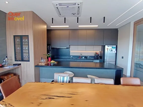 Imagem Residência de luxo no Condomínio Villa Di Maria: 3 suítes, 263,33 m² em Quintas de São José, Ribeirão Preto-SP - Quer Imóvel Negócios Imobiliários.