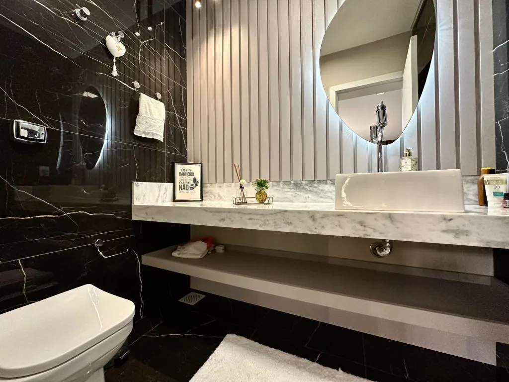 Imagem Casa em Condominio 5 Dormitórios - Bairro xangri-la