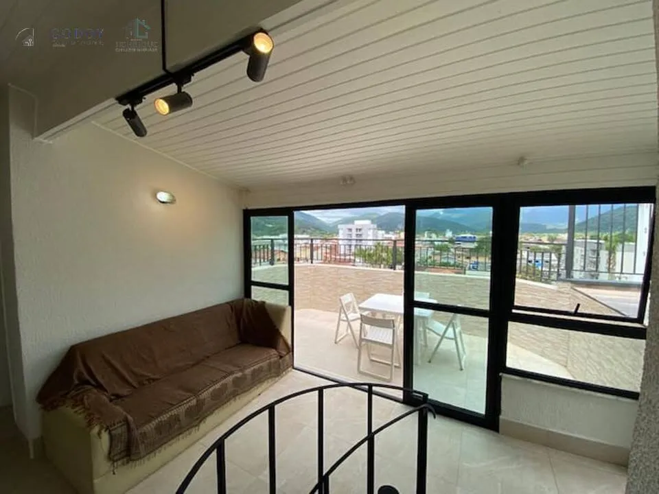 Imagem Cobertura Exclusiva com Piscina Privativa no Centro de Ubatuba - 169 m²