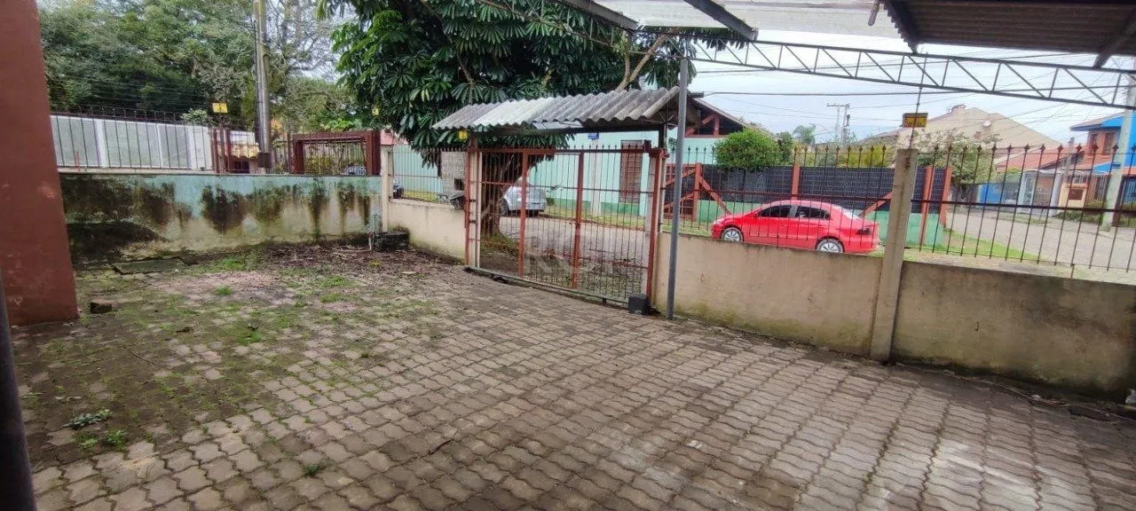 Imagem Casa de esquina no bairro Guarujá