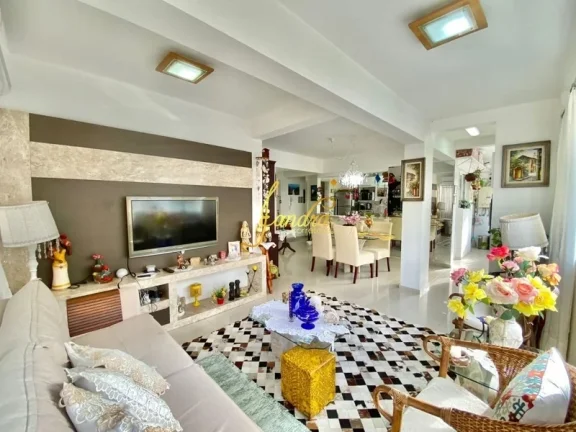 Imagem Apartamento com vista parcial na avenida a 50m do mar
