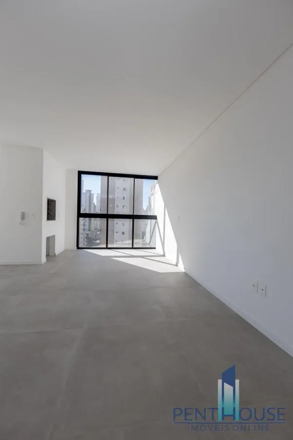Imagem Apartamento Zona Central para Venda em Balneário Camboriú, CENTRO, 4 dormitórios, 3 suítes, 4 banheiros, 3 vagas
