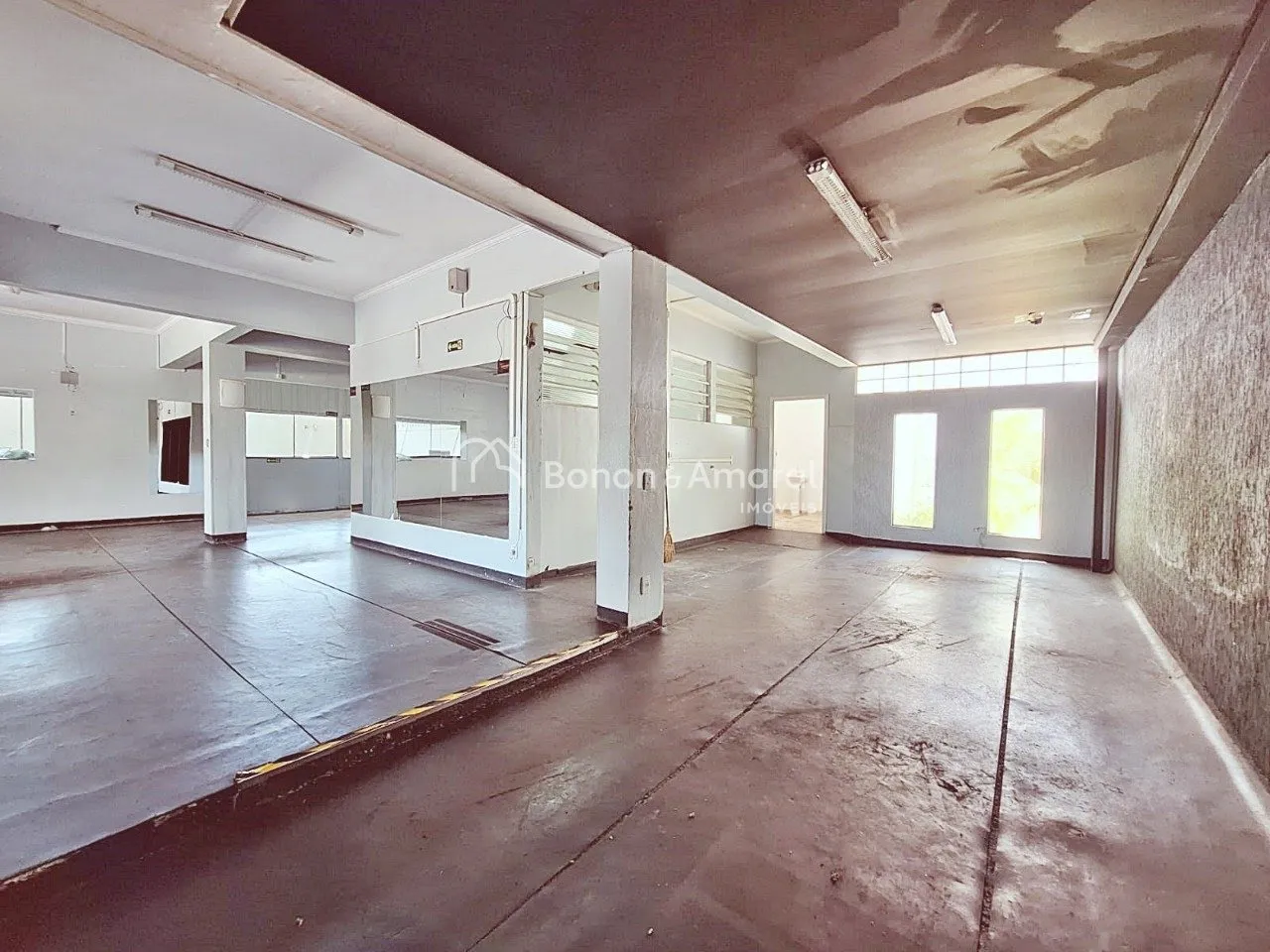 Imagem Casa comercial para alugar no Taquaral em Campinas!!