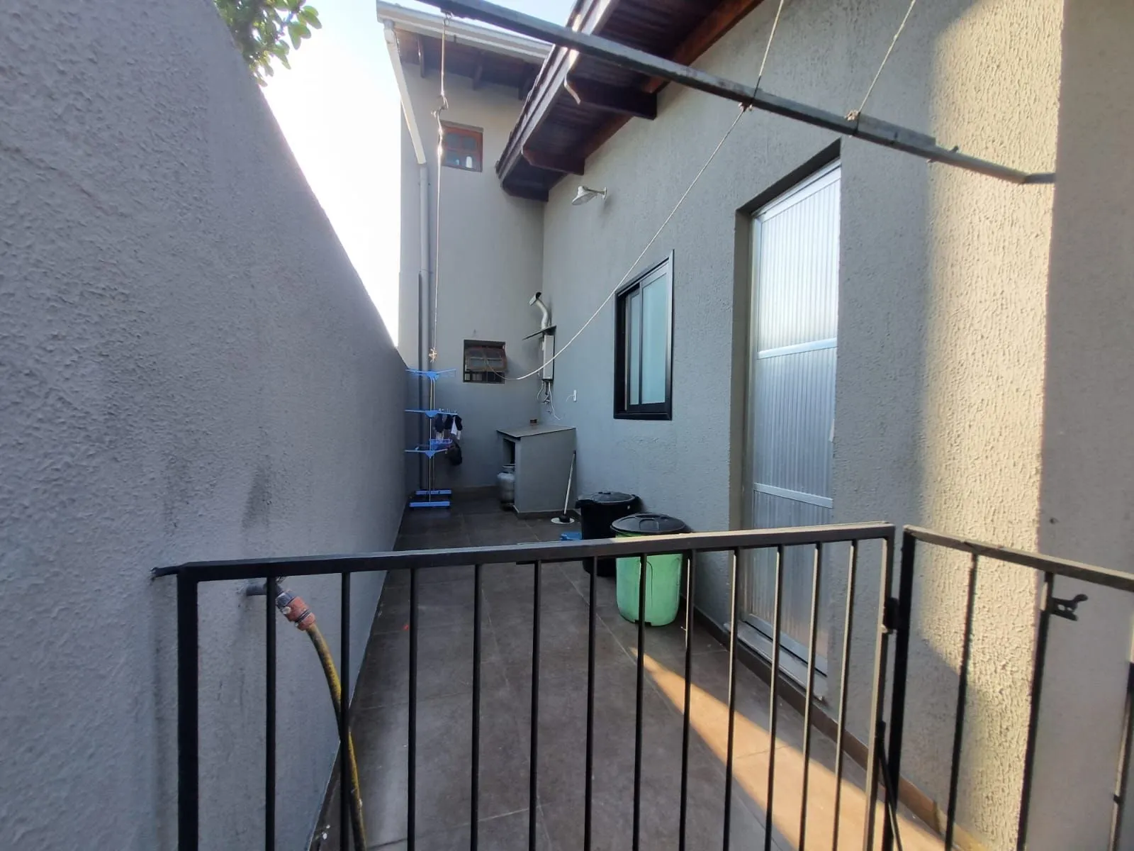 Imagem Casa para Venda - 177m², 4 dormitórios, sendo 1 suites, 2 vagas - Partenon