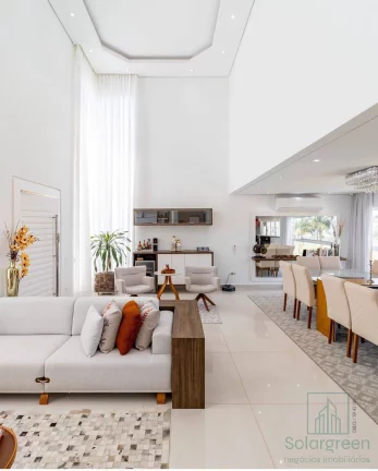 Imagem Casa de Condomínio, 3 Quartos e 5 banheiros à Venda, 176 m²