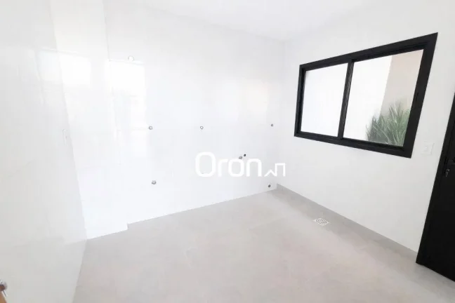 Imagem Sobrado à venda, 232 m² por R$ 1.100.000,00 - Cond Vale Verde - Senador Canedo/GO