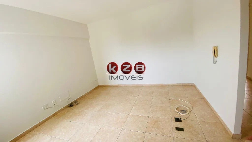 Imagem Sala Comercial de Alto Padrão no Centro de Valinhos-SP: 1 sala, 2 banheiros, 2 vagas, 105m². Venha conferir!