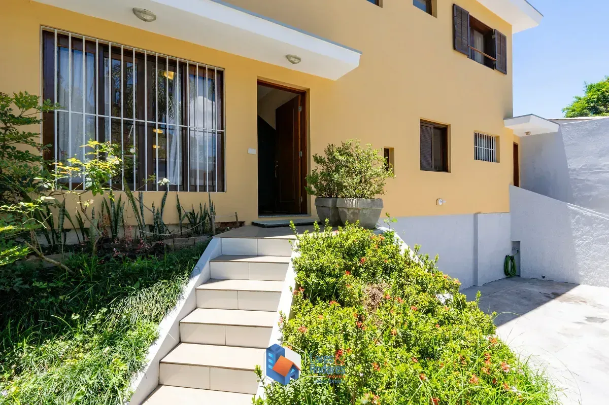 Imagem Casa para venda em Rolinópolis com 4 quartos, sendo 1 suíte, 240m²