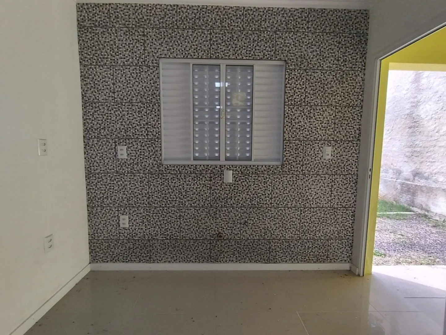 Imagem Casa à venda em Mendanha, Viamão: confira essa oportunidade!