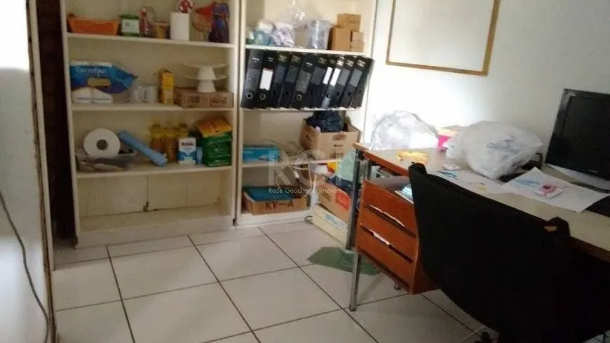 Imagem Predio para Venda - 244.51m², 0 dormitórios, 4 vagas - Partenon