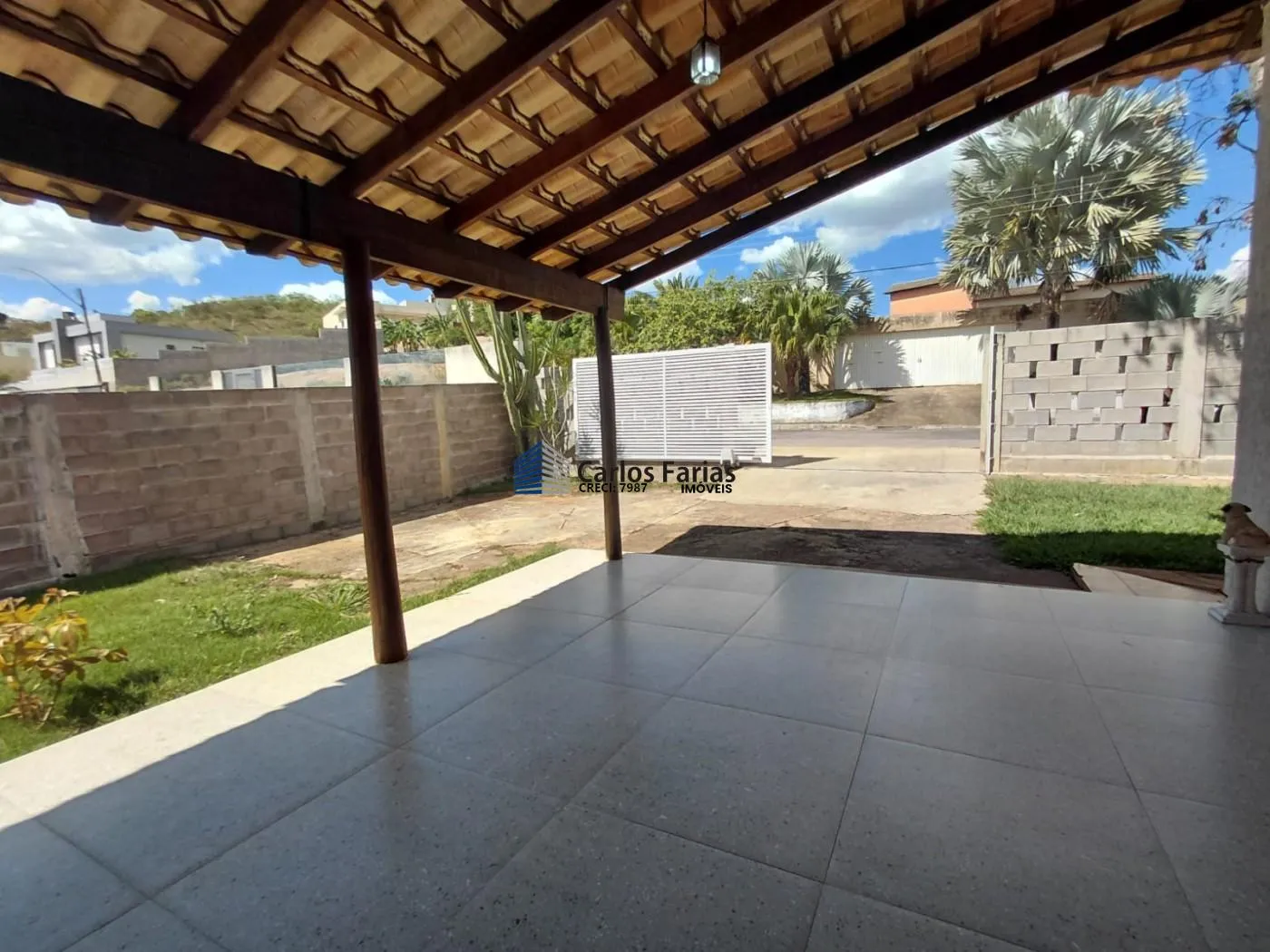 Imagem Casa em Condomínio para Venda em Brasília, Setor Habitacional Jardim Botânico, 2 dormitórios, 2 suítes, 3 banheiros, 4 vagas