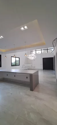 Imagem Casa de luxo em condomínio à venda em Chapada dos Guimarães-MT: 6 quartos, 4 suítes, 3 salas, 7 banheiros, 6 vagas de garagem, 400m².