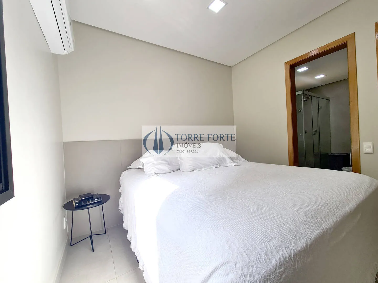 Imagem Ótimo apartamento 61 m², 2 dormitórios sendo 1 suíte, 2 vagas, Jd. América