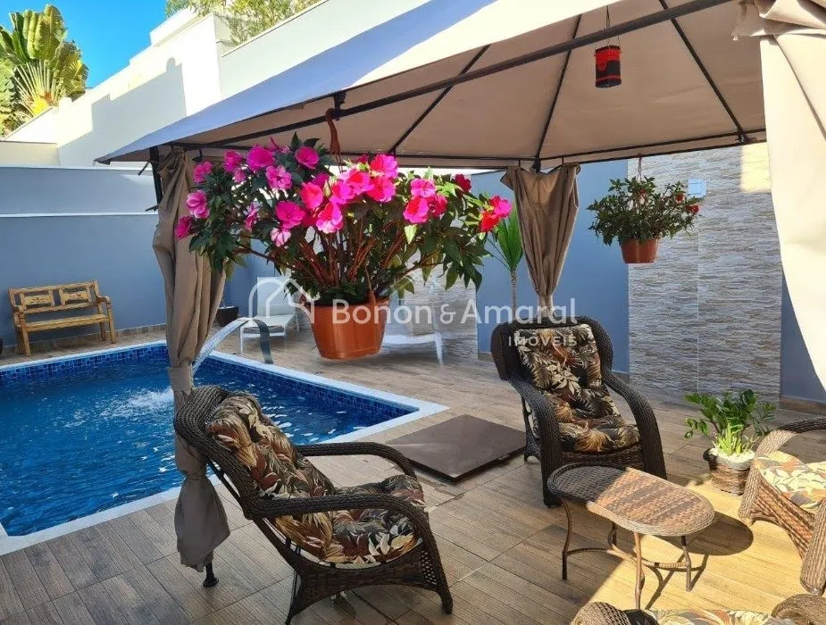 Imagem Espetacular Casa em Condomínio com Piscina e Espaço Gourmet em Valinhos