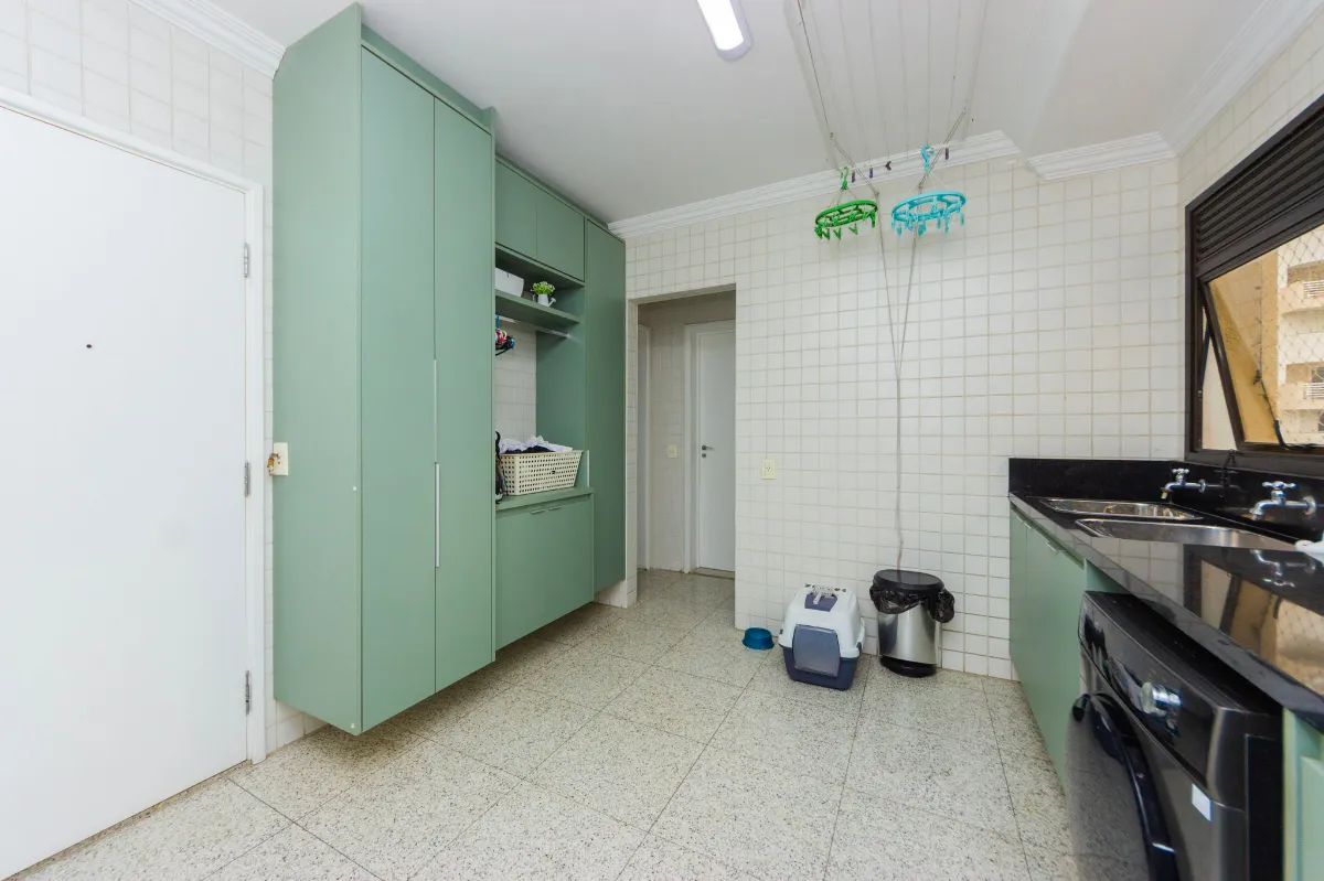 Imagem Apartamento para venda em Vila Andrade com 6 quartos, sendo 4 suítes, 250m2
