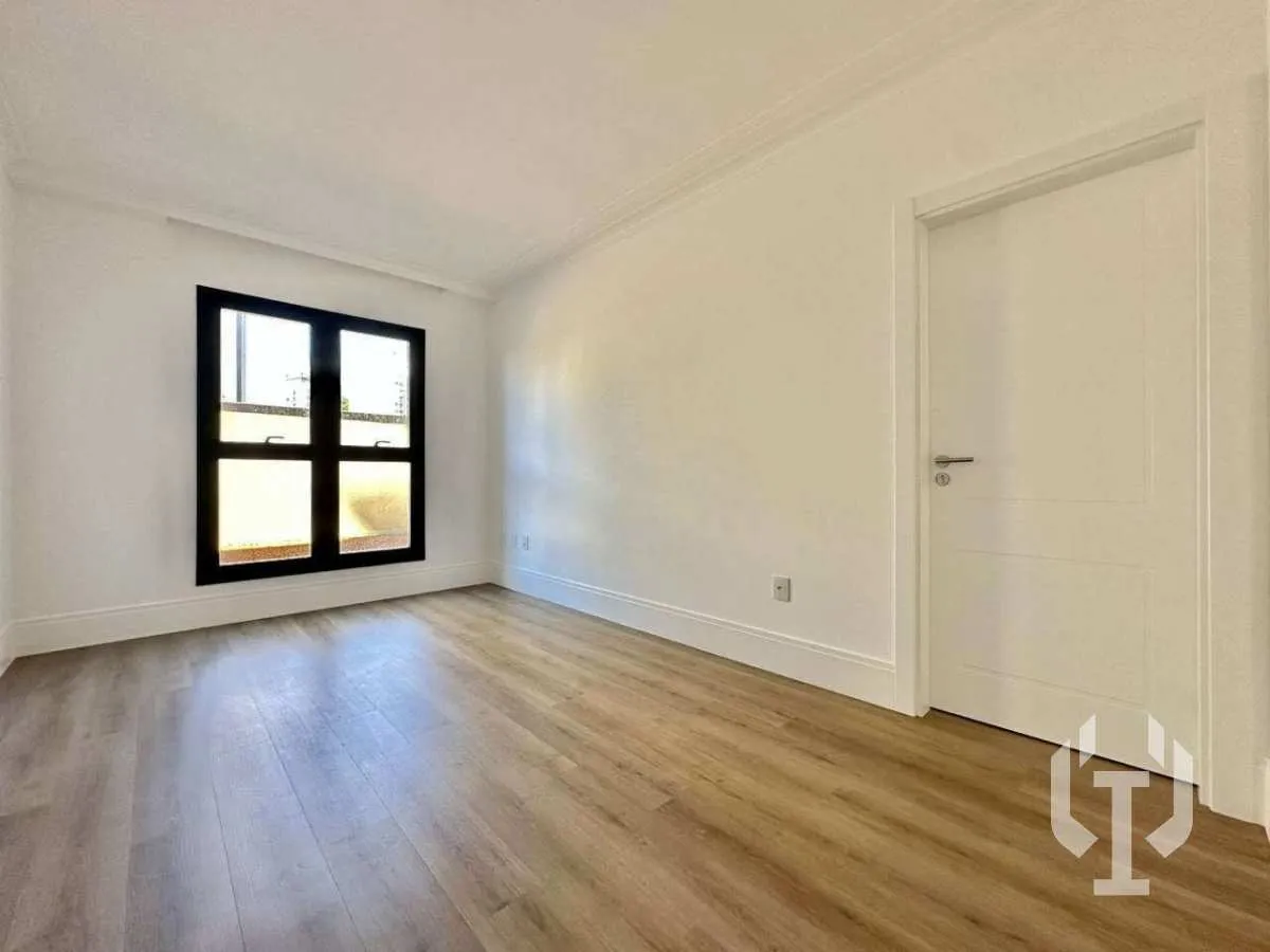 Imagem ST. CLAIR RESIDENCE - APARTAMENTO DIFERENCIADO COM 458m2 PRIVATIVOS E PISCINA EXCLUSIVA