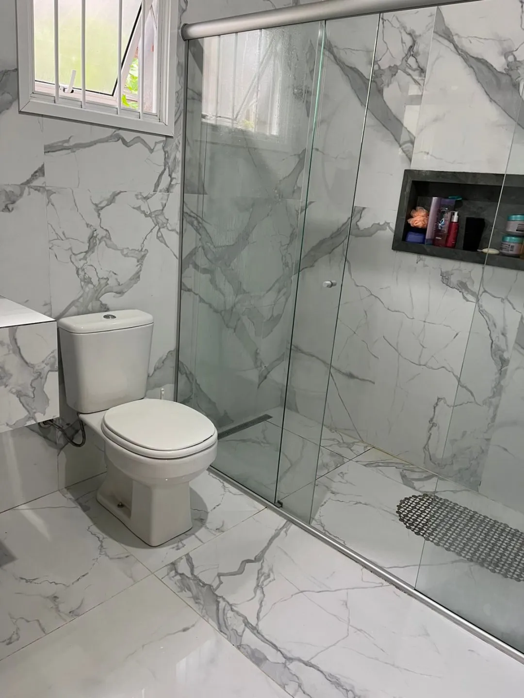 Imagem Casa Residencial com Piscina em Santa Isabel, Viamão - Venda