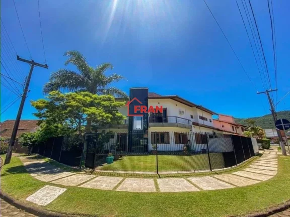 Imagem Linda casa de dois pavimentos de Alto Padrão