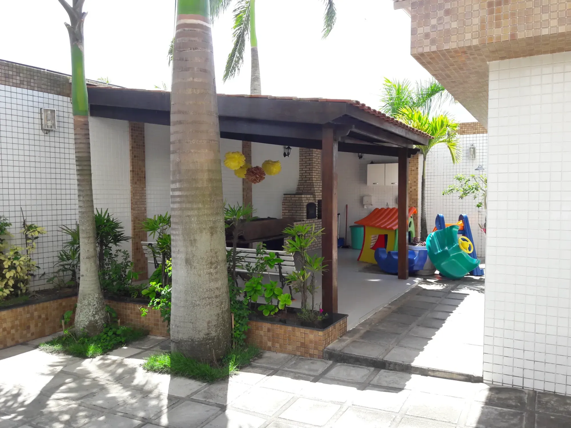Imagem Apartamento com 2 Quartos à Venda, 74 m² em Catolé - Campina Grande