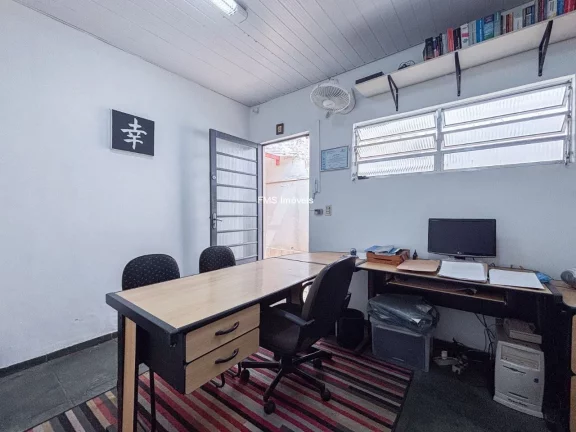 Imagem Excelente Casa Comercial à Venda na Vila Romana, São Paulo-SP: 11 Salas, 4 Banheiros, 196m² de Área!