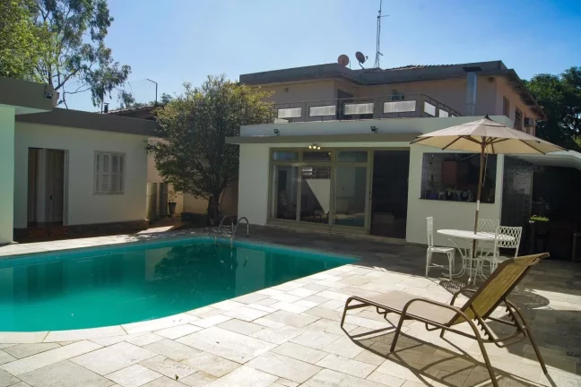 Imagem OPORTUNIDADE: LINDO SOBRADO RESIDENCIAL NO ALTO DE PINHEIROS COM EXCELENTE CUSTO X BENEFÍCIO!