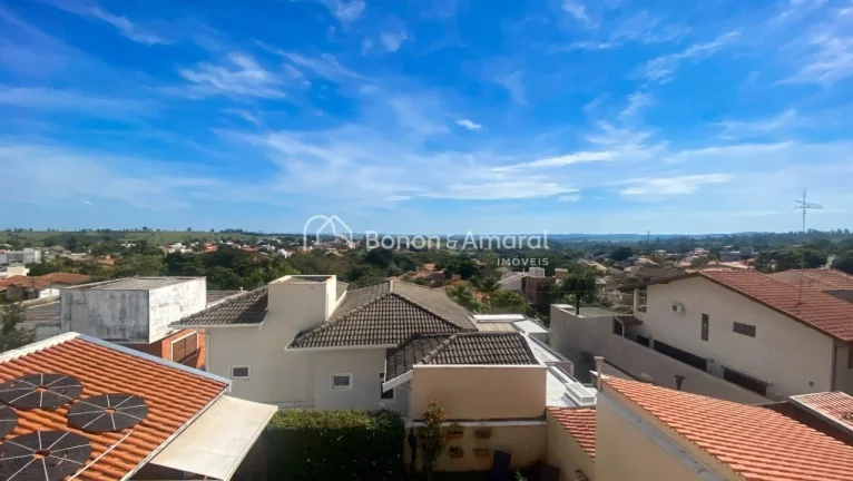 Imagem Casa à venda em Sousas, no San Conrado, em localização cercada por verde e com vista aberta para ...