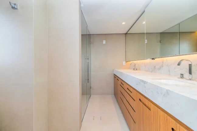 Imagem Apartamento para venda no bairro Moinhos de Vento em Porto Alegre