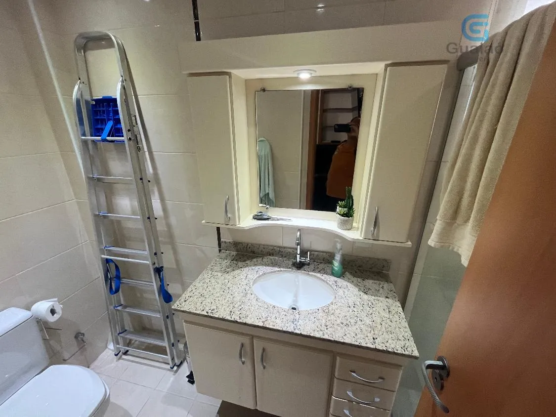 Imagem Vendo apartamento 2 dormitorios, sendo uma suíte,Bairro Ponta da Praia, Santos, SP