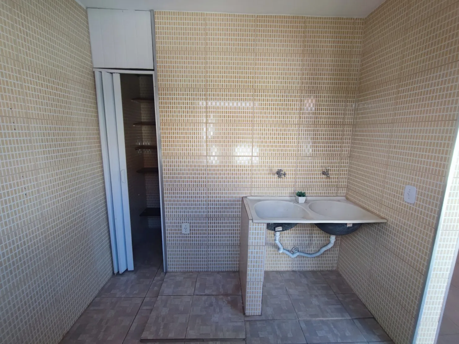 Imagem Casa à venda 2 Quartos, 2 Vagas, 198.4M², Residencial Vale das Acácias, Pindamonhangaba - SP